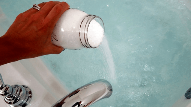 Bath with soda to increase a member